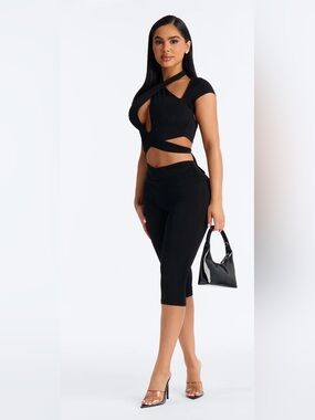 Petra Cross Neck Capri Set Fashion Nova